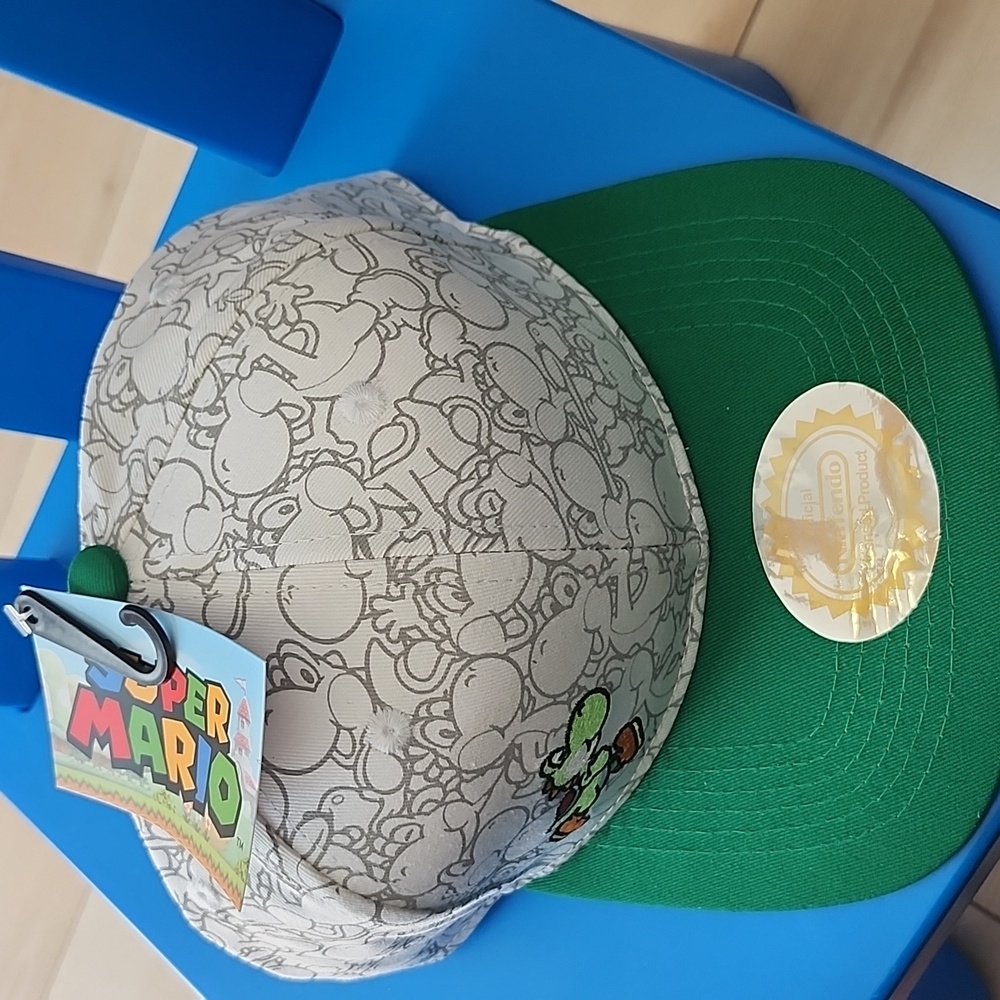 Official Nintendo licensed hat qty 1 yoshi